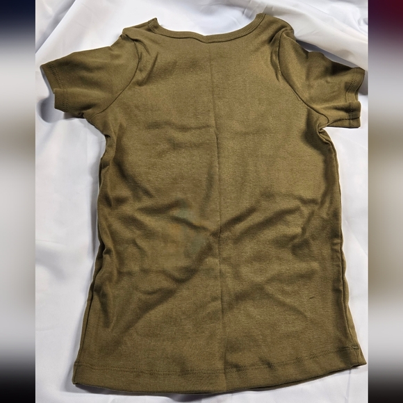Handmade Olive green Childerns t shirt - Picture 3 of 3
